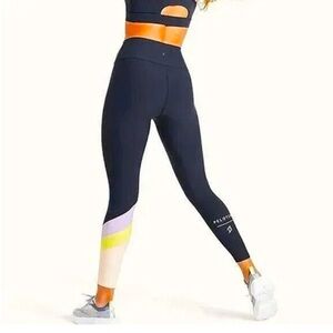 NWT peloton leggings